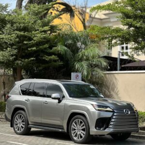 Lexus LX600 2023